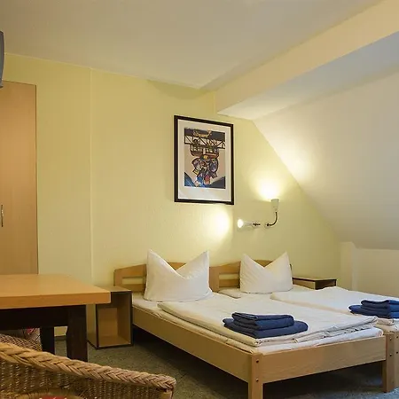 Acama & Schoeneberg 2* ベルリン