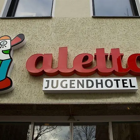 Acama & Schoeneberg ホテル