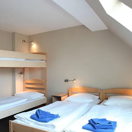 Hotel Acama & Schoeneberg 2*