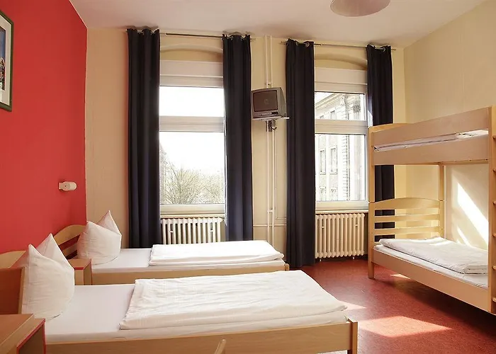 Acama & Schoeneberg 2* Berlino