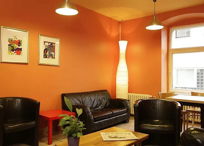 Acama & Schoeneberg 2*