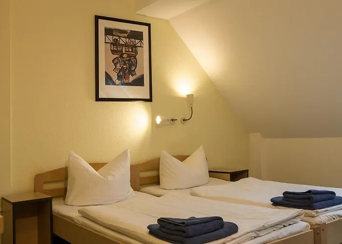 Hotel Acama & Schoeneberg 2*