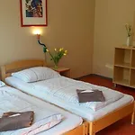 Acama & Schoeneberg 2*